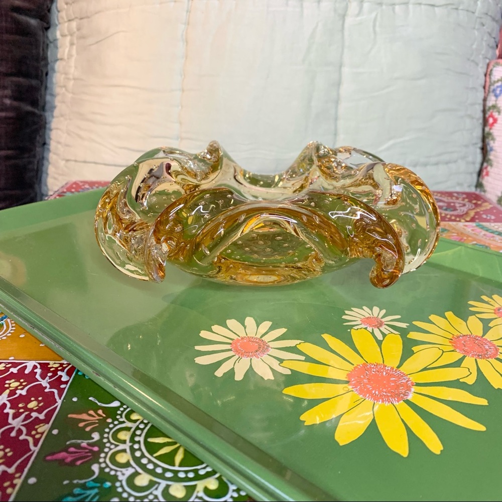 Amber Glass Controlled Bubble Dish
